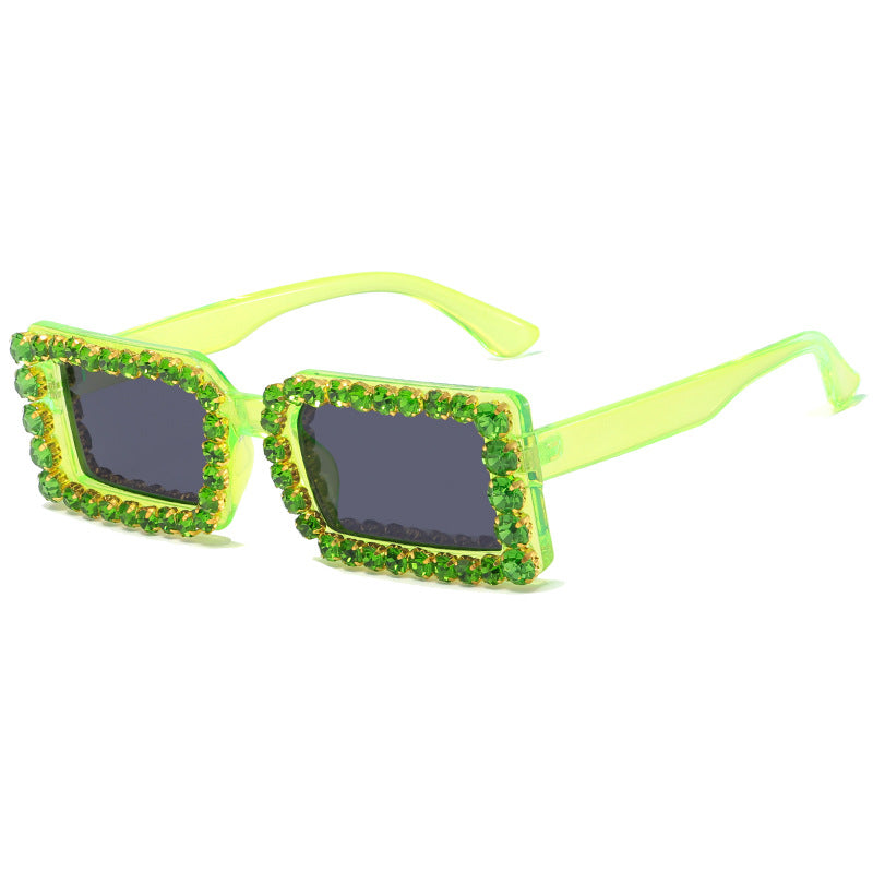 Dame moteriktig solbrille med glitrende rammedekorasjon Luvikno