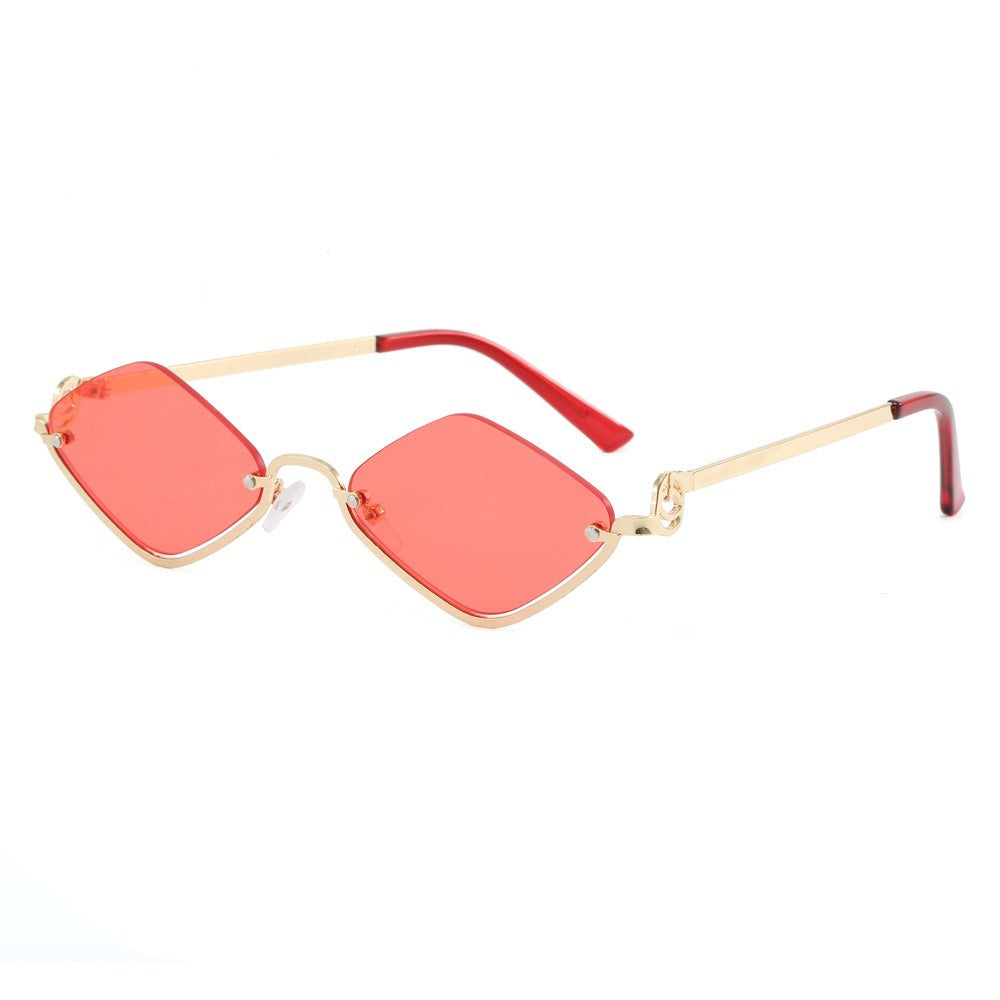 Dame mote kvadratisk solbrille med luksuriøs metallramme Luvikno
