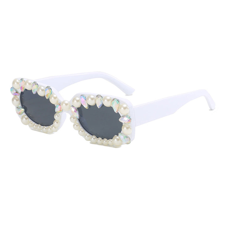 Damer elegant solbrille med perlepynt Luvikno
