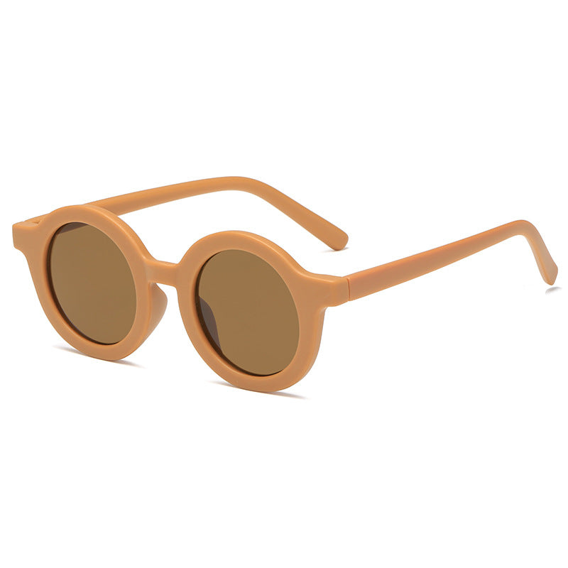 Dame rund solbrille med robust design og UV-beskyttelse Luvikno