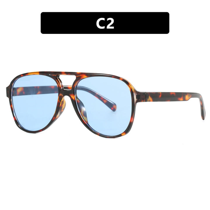 Damer oversized solbrille i sporty-elegant design Luvikno