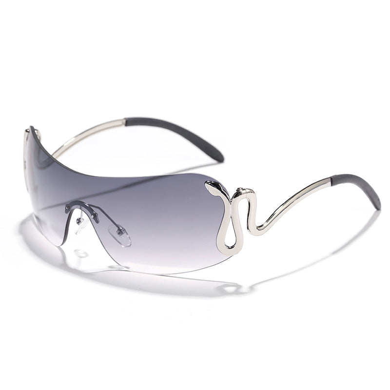 Kvinnelig mode futuristisk solbrille med buet ramme Luvikno