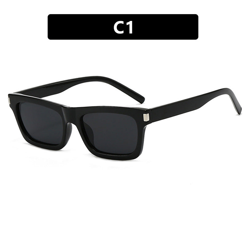 Dame kvadratisk solbrille med transparente linser og stillegant design Luvikno