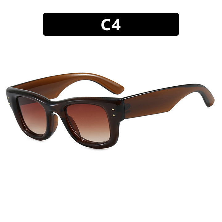 Dame moteriktig solbrille med bred, elegant ramme og beskyttende UV-filter Luvikno