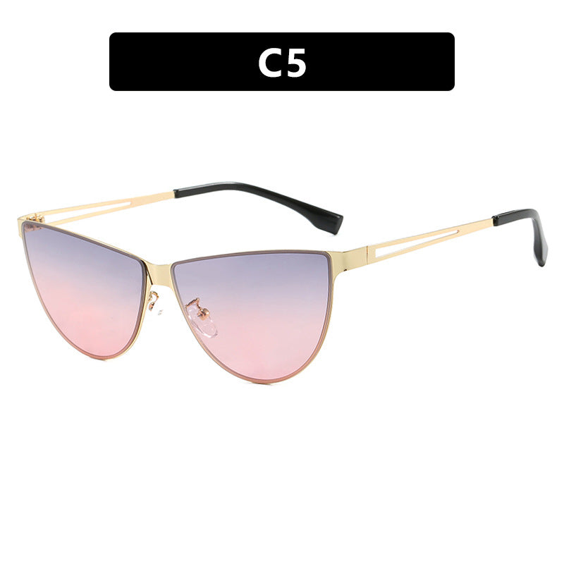 Dame Cat-Eye solbriller med stilfull metallramme og beskyttende UV-filter Luvikno