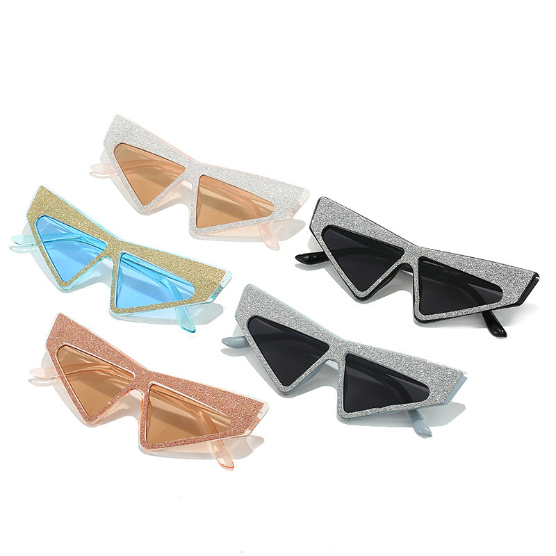 Dame futuristisk solbrille med glitrende ramme Luvikno
