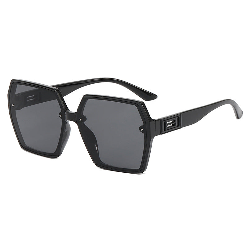 Damer Geometrisk Oversized Solbrille med moderne ramme Luvikno