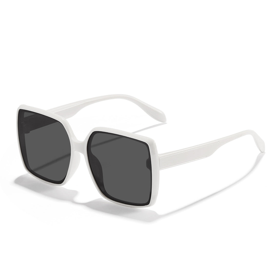 Dame oversized solbrille med moderne kvadratisk ramme og beskyttende glass Luvikno