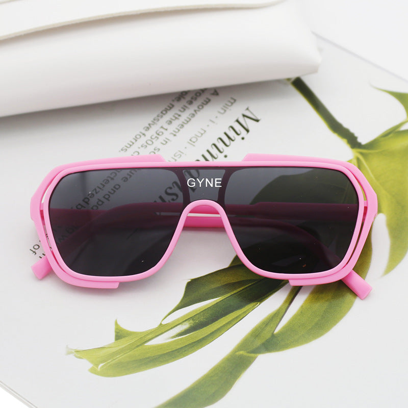 Dame Sporty solbrille med moderne design Luvikno