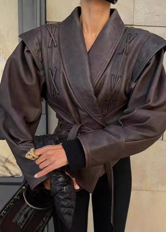 Luvik | Bånddesign Faux-Læderblazer