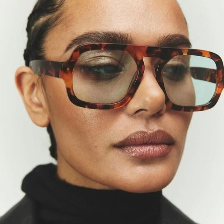Dame moteriktig solbrille i moderne retro-stil Luvikno