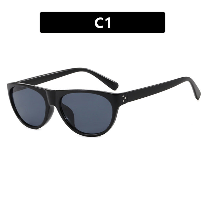 Dame moteriktig optisk brille med elegant kattøye-design Luvikno