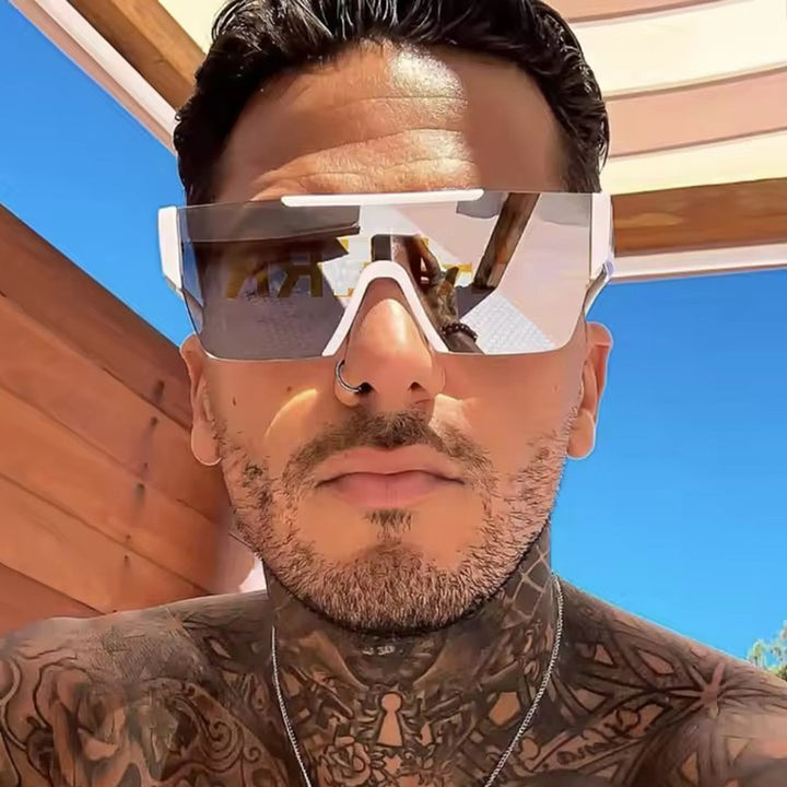 Dame futuristisk sportssolbrille med UV-beskyttelse og bred glassflate Luvikno