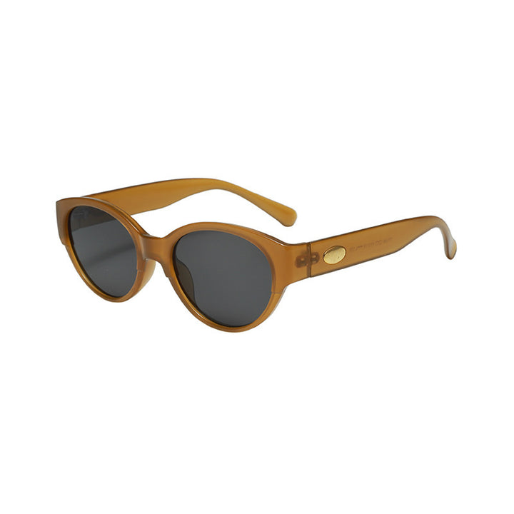 Dame moteriktig retro solbrille i moderne stil Luvikno