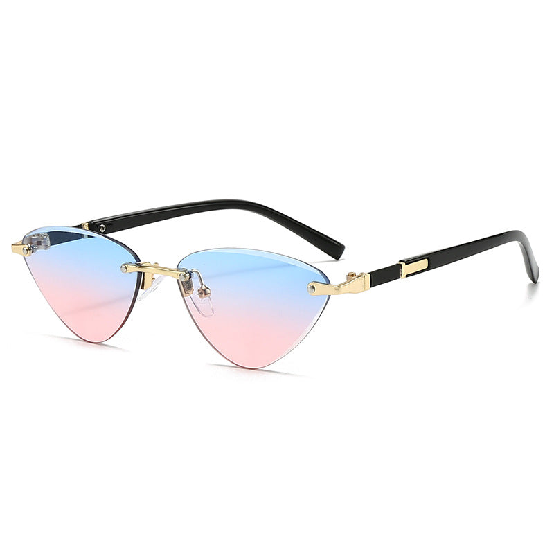 Dame moteriktig Cat-Eye solbrille med elegant metallramme Luvikno