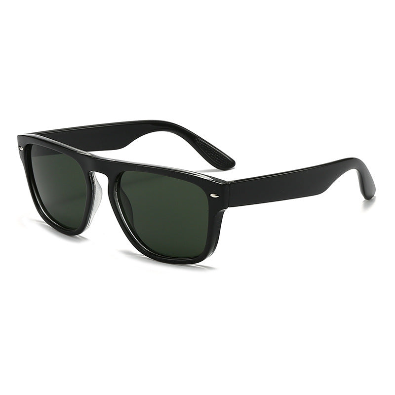 Damer Klassisk solbrille i moteriktig rektangulært design Luvikno