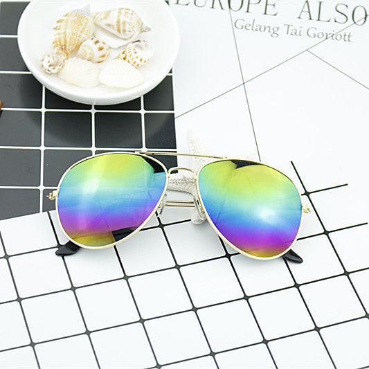 Damer moderne pilot-solbrille med fargegradient linse-design Luvikno