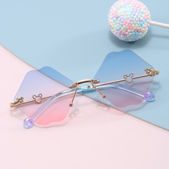 Dame geometrisk oversized solbrille med detaljerte, luksuriøse rammer Luvikno