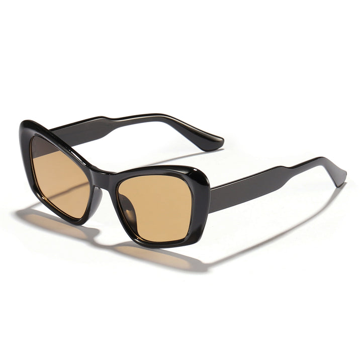 Dame designer solbrille i den gjenkjennelige retro-stilen Luvikno