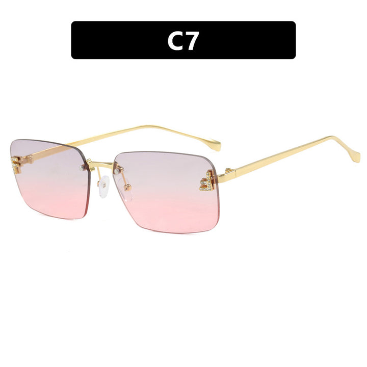 Dame kvadratisk solbrille med elegant gullramme og stilige linser Luvikno