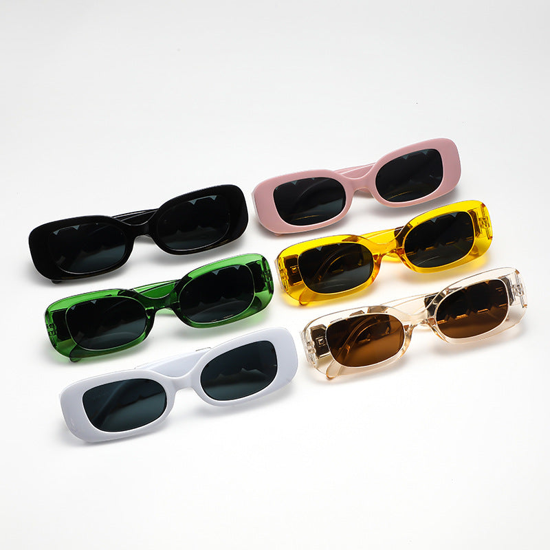 Dame mote solbrille med glamorøs ramme Luvikno
