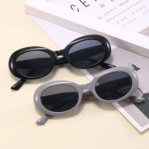 Dame retro-inspirert solbrille med bred ramme Luvikno