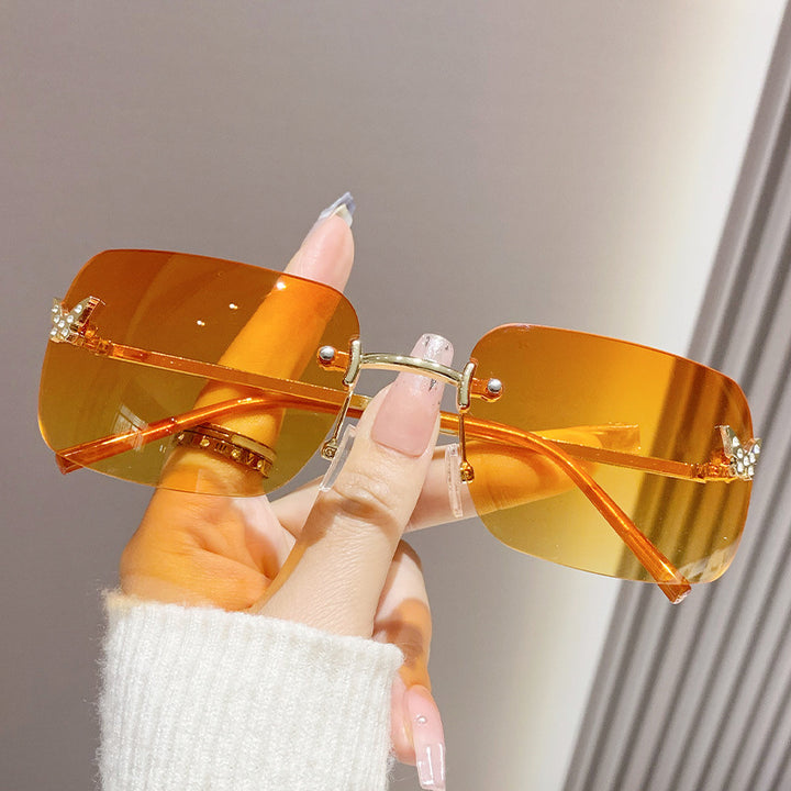 Dame elegant oversized solbriller med vevd gullramme Luvikno