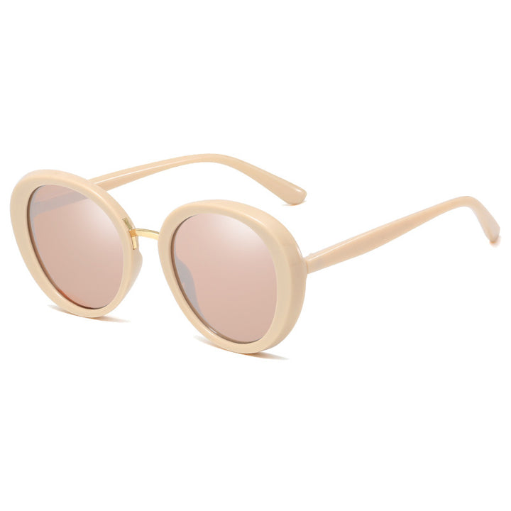 Dame vintage solbrille i elegant skjolddesign Luvikno