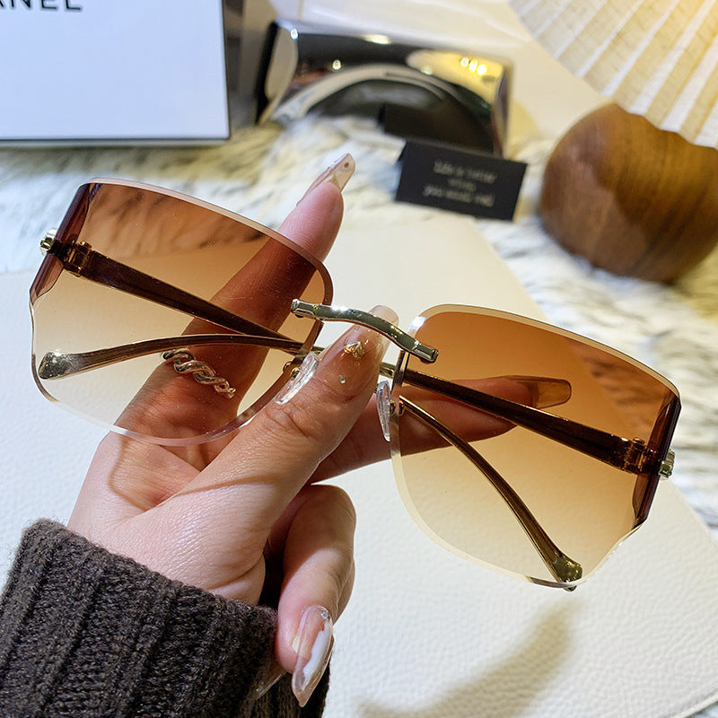 Dame eksklusiv geometrisk solbrille Luvikno