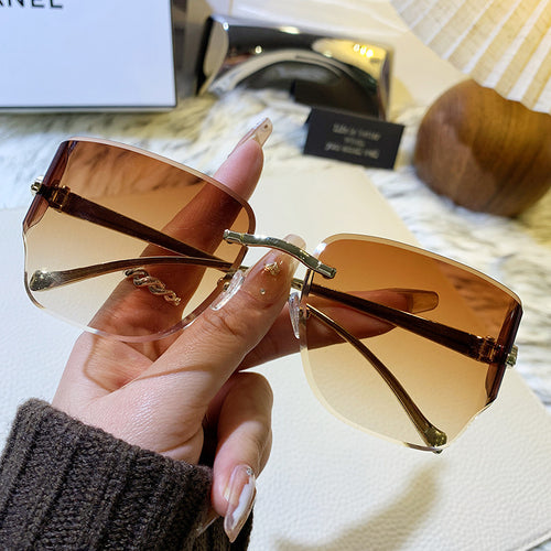 Dame eksklusiv geometrisk solbrille Luvikno