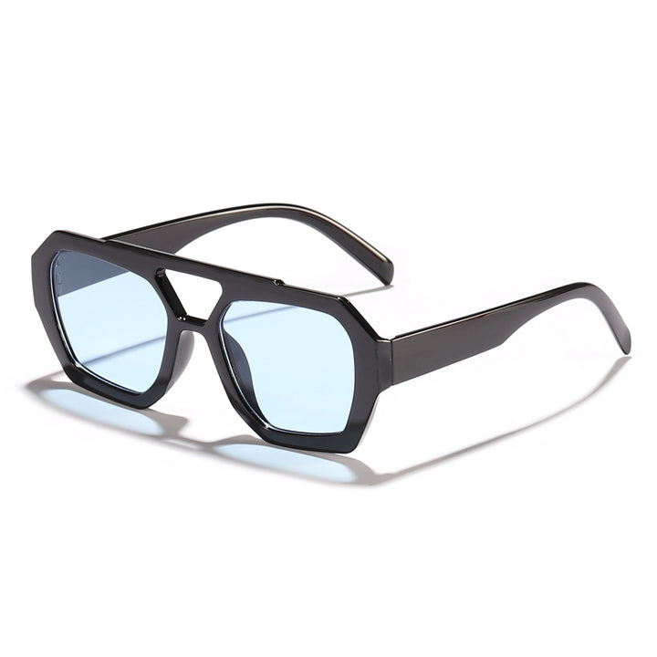 Dame moteriktig solbrille i eksklusiv oktagon-design Luvikno