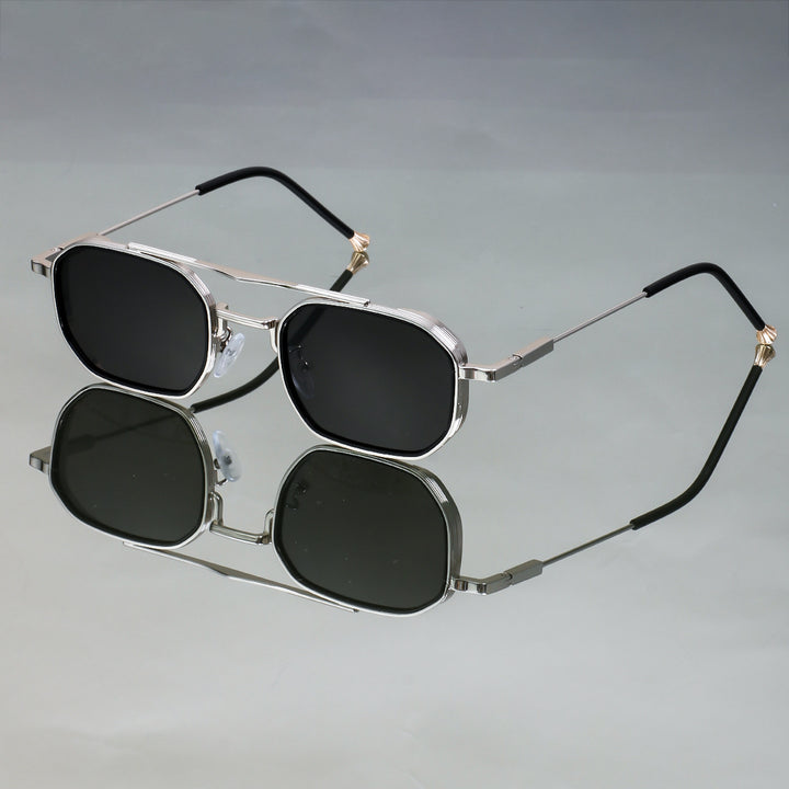 Dame Designer solbrille med elegant metallisk ramme Luvikno