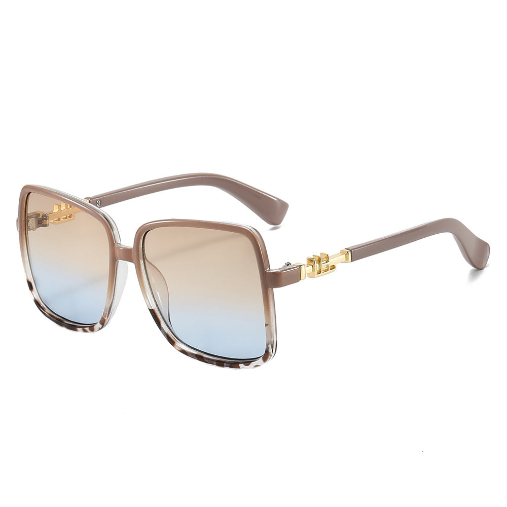 Dame solbrille med stor ramme og gradient Luvikno