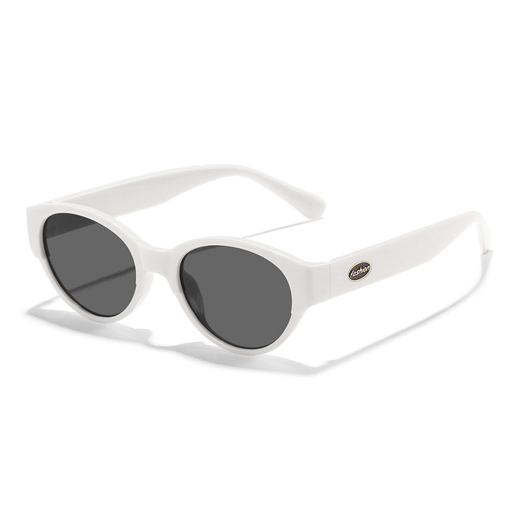 Dame moteriktig solbrille med transparent ramme og ergonomisk design Luvikno