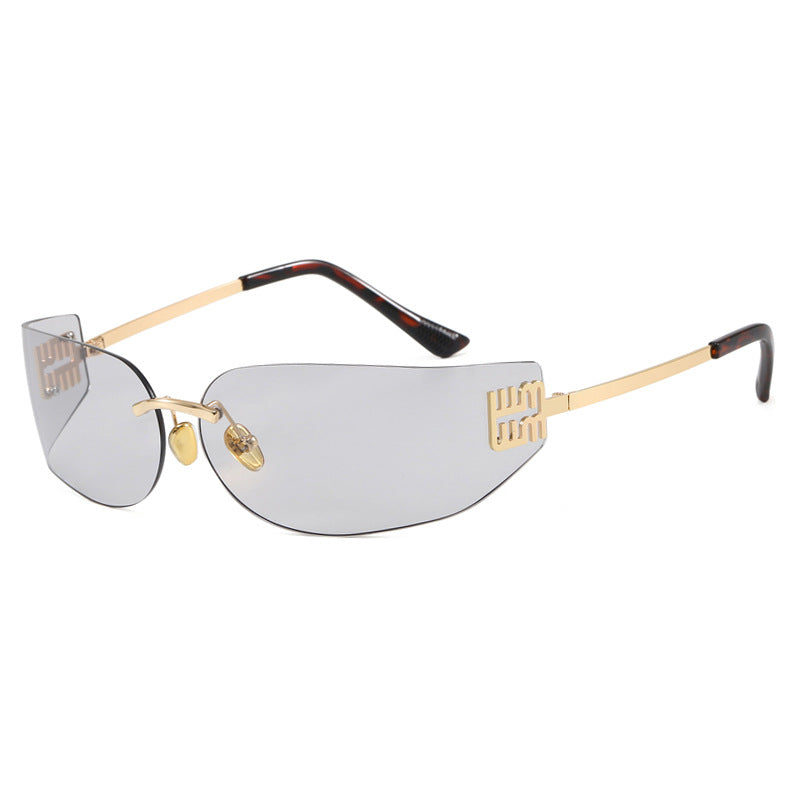 Dame futuristisk designer solbrille med uvanlig ramme og UV-beskyttelse Luvikno