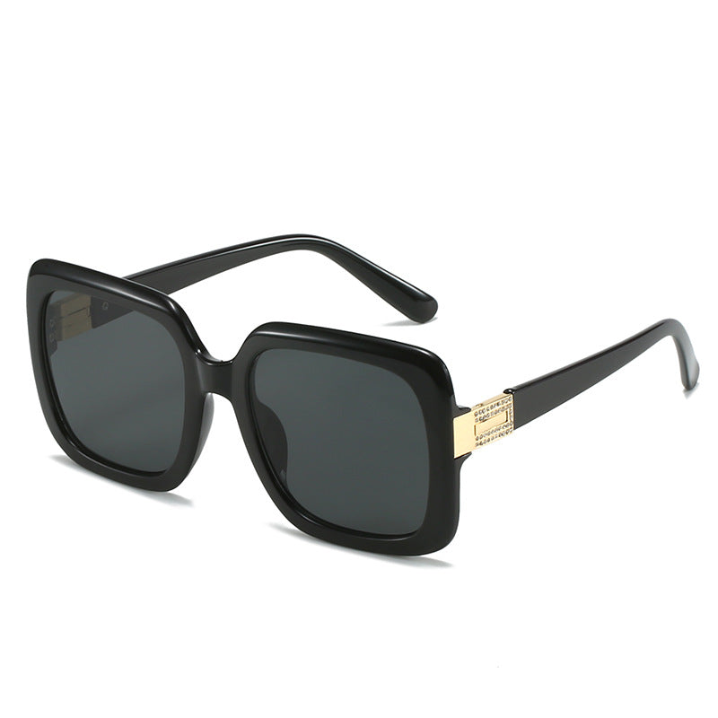 Dame elegant oversized solbriller med luksuriøse metallkanter Luvikno