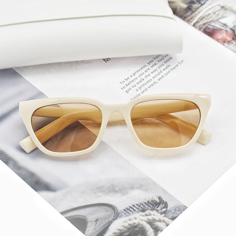 Damer geometrisk designer solbrille i moderne stil Luvikno