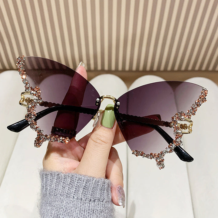 Dame ekstravagante Cat-Eye solbriller med glitrende strassdekorasjoner Luvikno