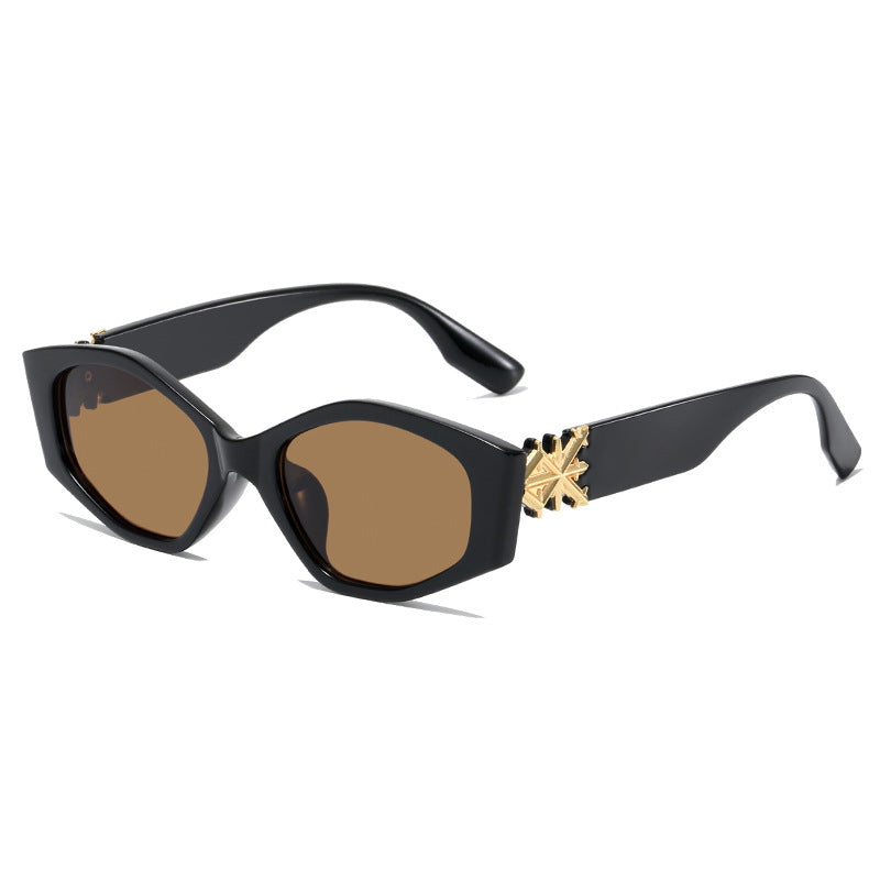 Dame geometrisk solbrille med luksuriøs detalj Luvikno