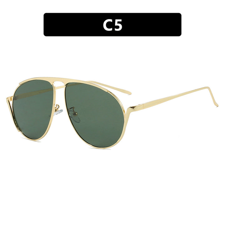 Dame moteriktig pilot-solbrille med polariserte linser og elegant metallramme Luvikno