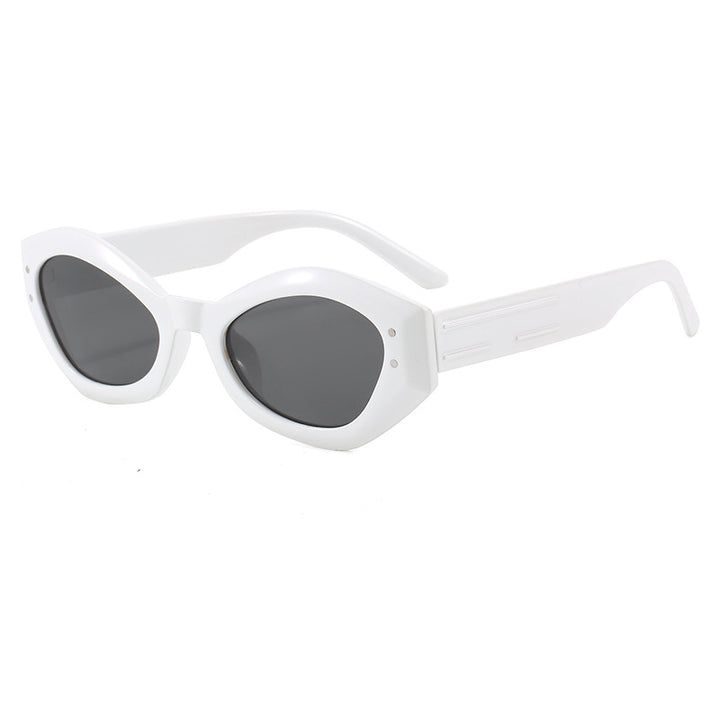 Dame Cat-Eye solbriller med moderne design og bred ramme Luvikno
