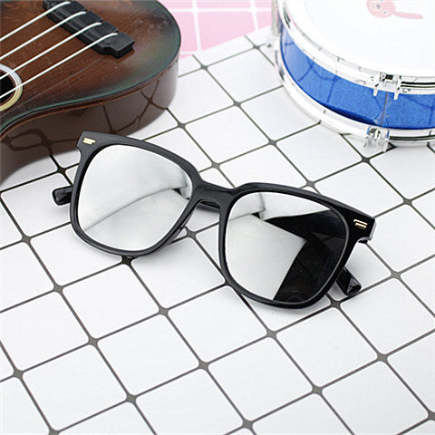 Dame moteriktig oversized solbrille med firkantet ramme og UV-beskyttelse Luvikno