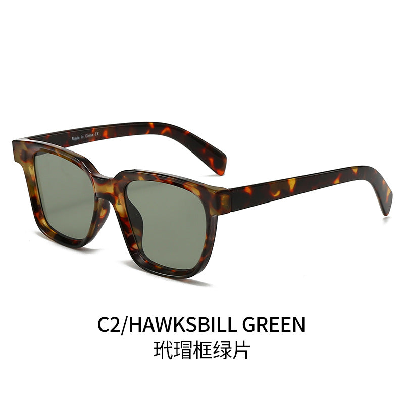 Dame elegant firkantet solbrille med UV-beskyttelse og stabil ramme Luvikno