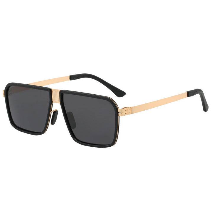 Dame moteriktig solbrille i moderne, firkantet design Luvikno