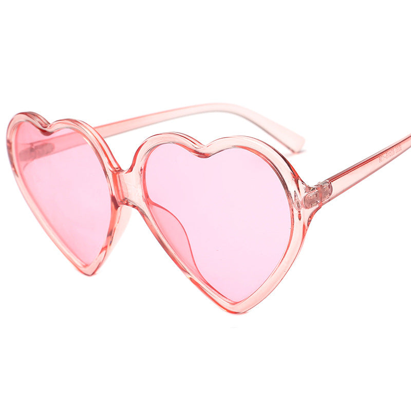 Dame hjerteformet solbrille med stilige rammer Luvikno