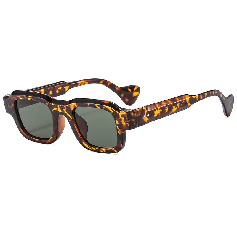 Dame trendy firkantet solbrille med ergonomisk design Luvikno
