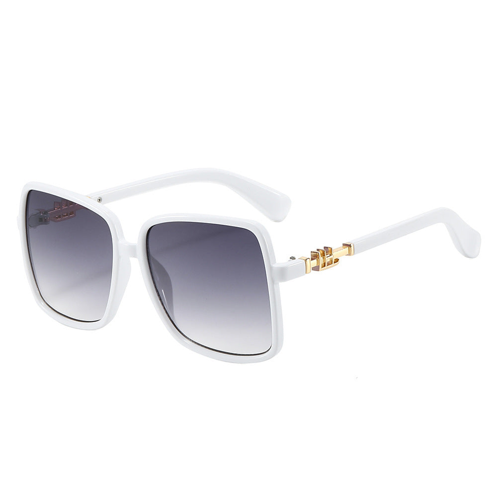 Dame solbrille med stor ramme og gradient Luvikno