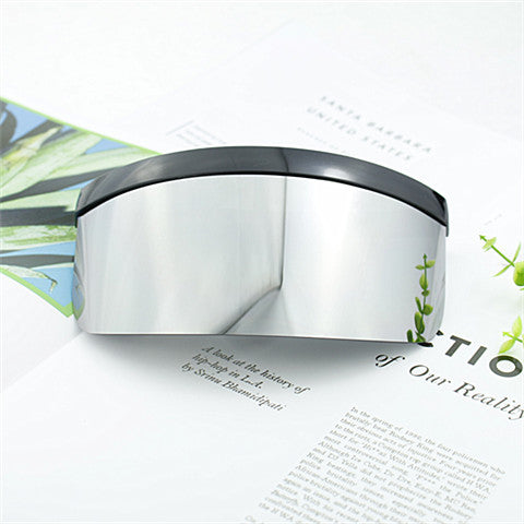 Dame Sport-solbriller i futuristisk design Luvikno