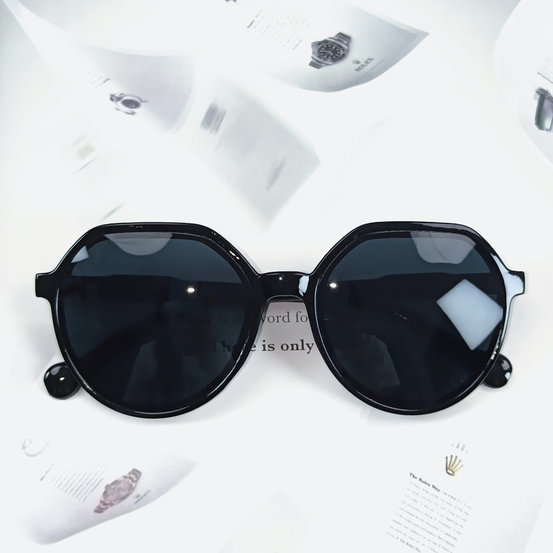 Dame Geometrisk solbrille med ekstravagant aksent Luvikno