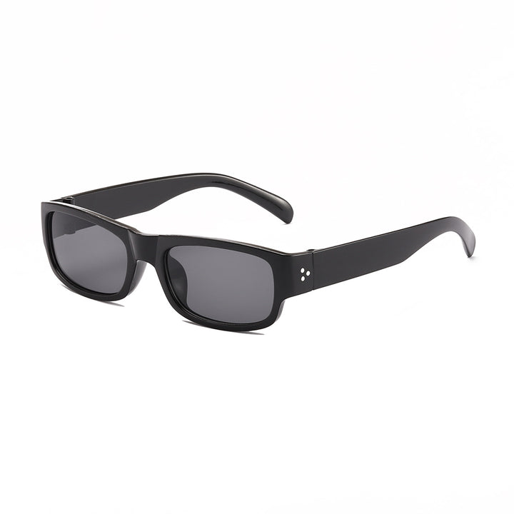 Dame elegant solbrille med moderne ramme Luvikno